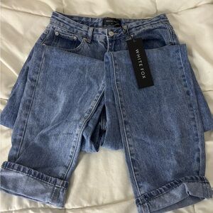 White Fox 90’s straight leg jeans